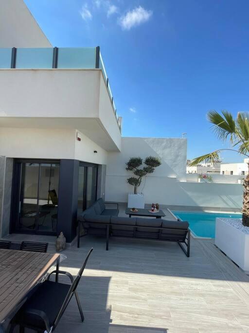 Villa Casa Maria Aan De Costa Blanca Met Prive Zwembad Daya Nueva المظهر الخارجي الصورة